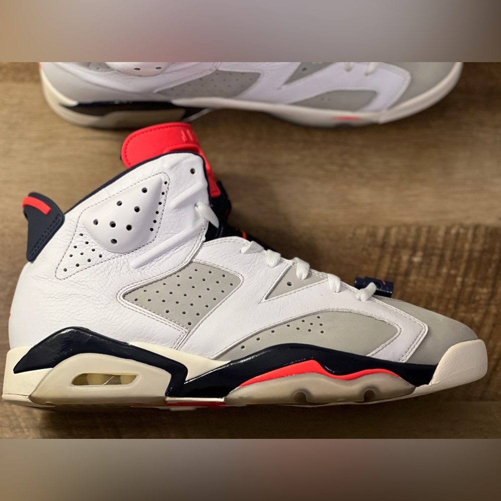 Jordan 6 Retro 'Tinker Hatfield' (2018) - Picture 2 of 8